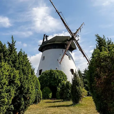 Windmill Vacation In Ledzin Near Baltic Sea 別荘